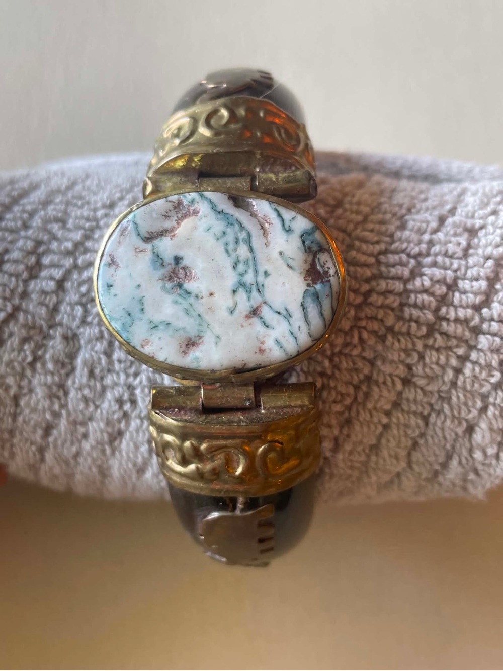 Natural White and Green Jasper Stone Cuff Bracelet